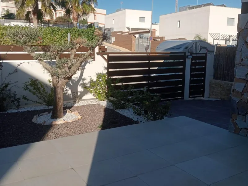 No waiting: your villa in Finestrat is already built ✨