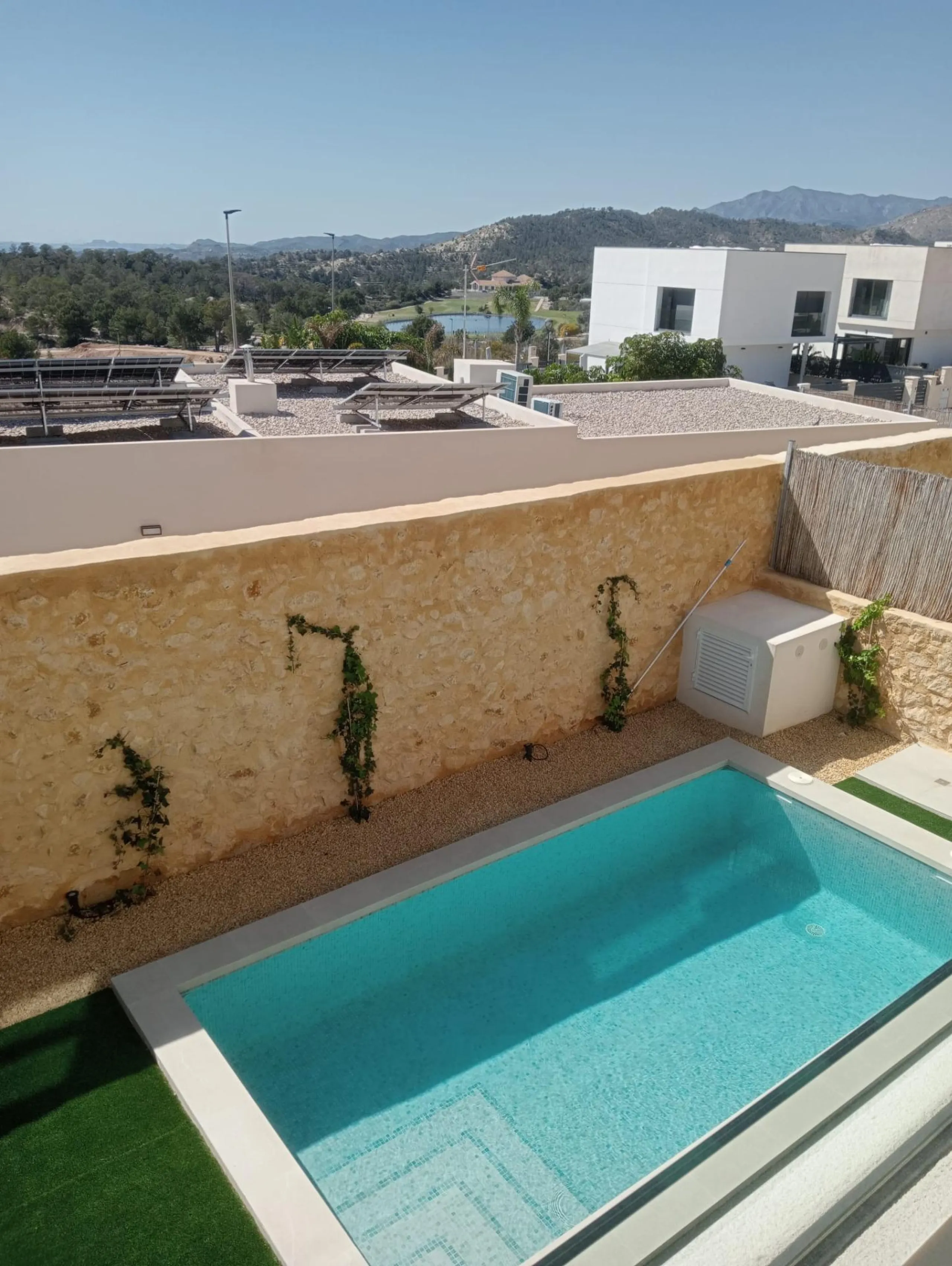 No waiting: your villa in Finestrat is already built ✨