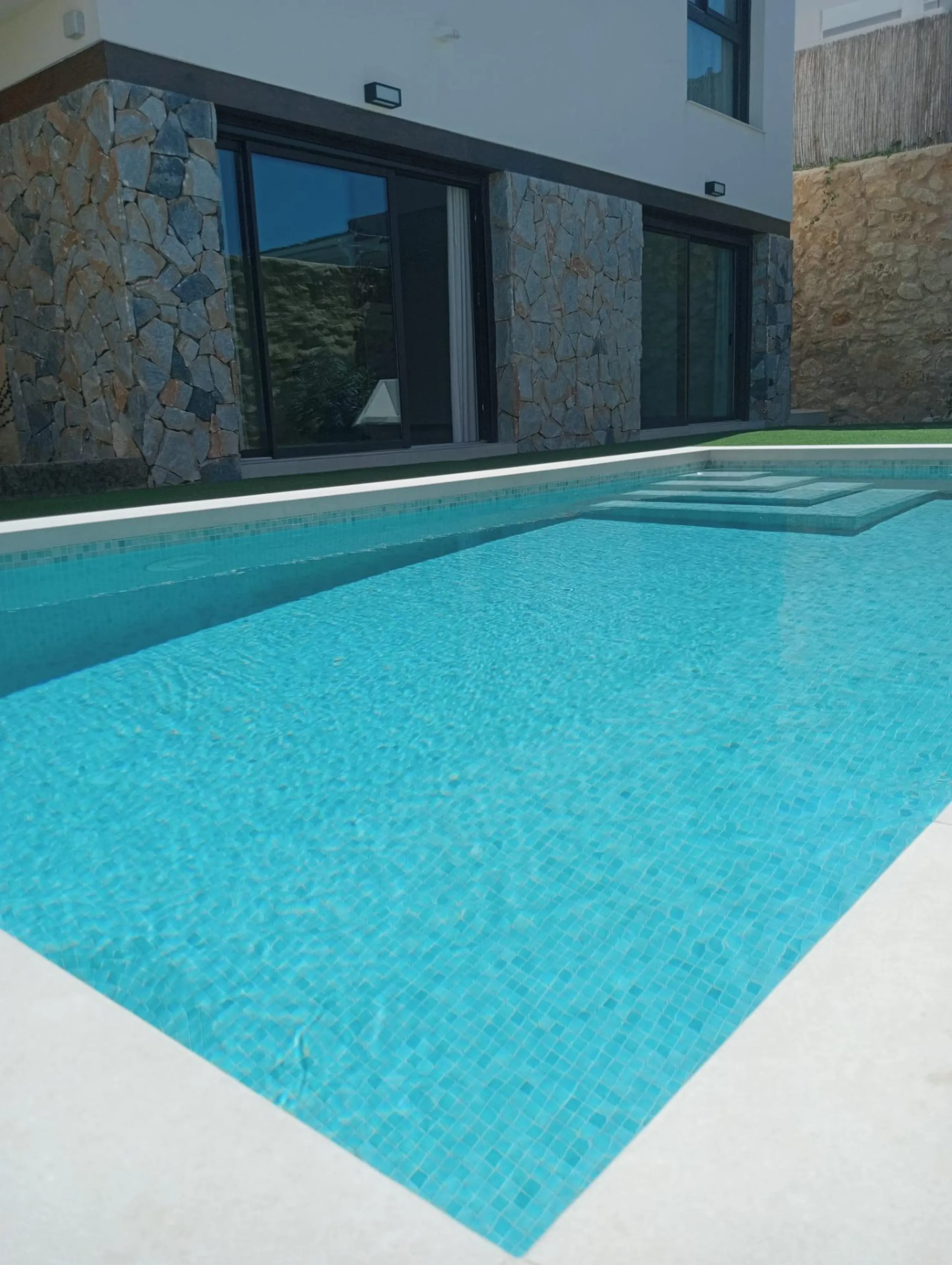 No waiting: your villa in Finestrat is already built ✨