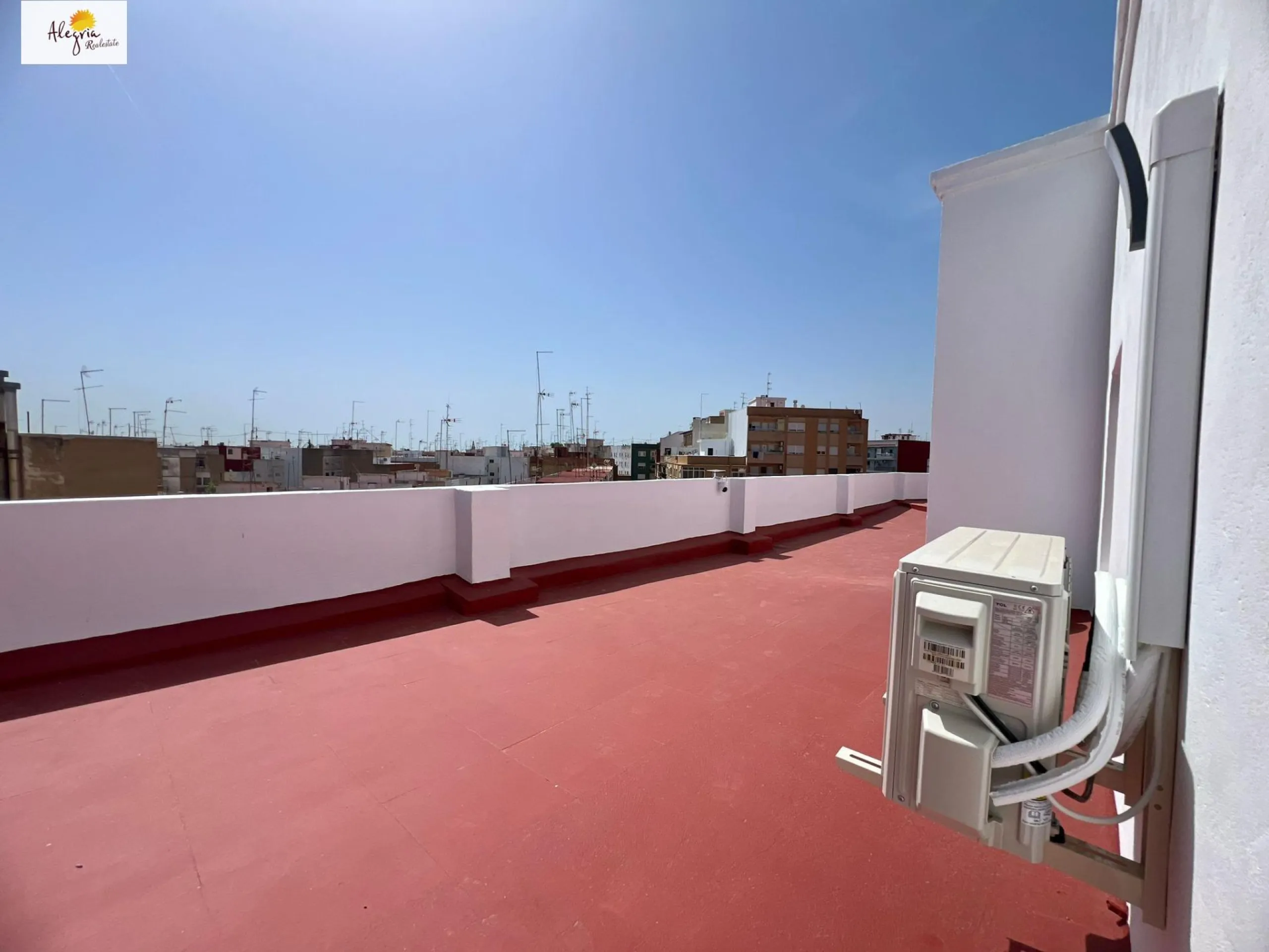 !! EXCELLENT RENOVATED PENTHOUSE IN MANISES