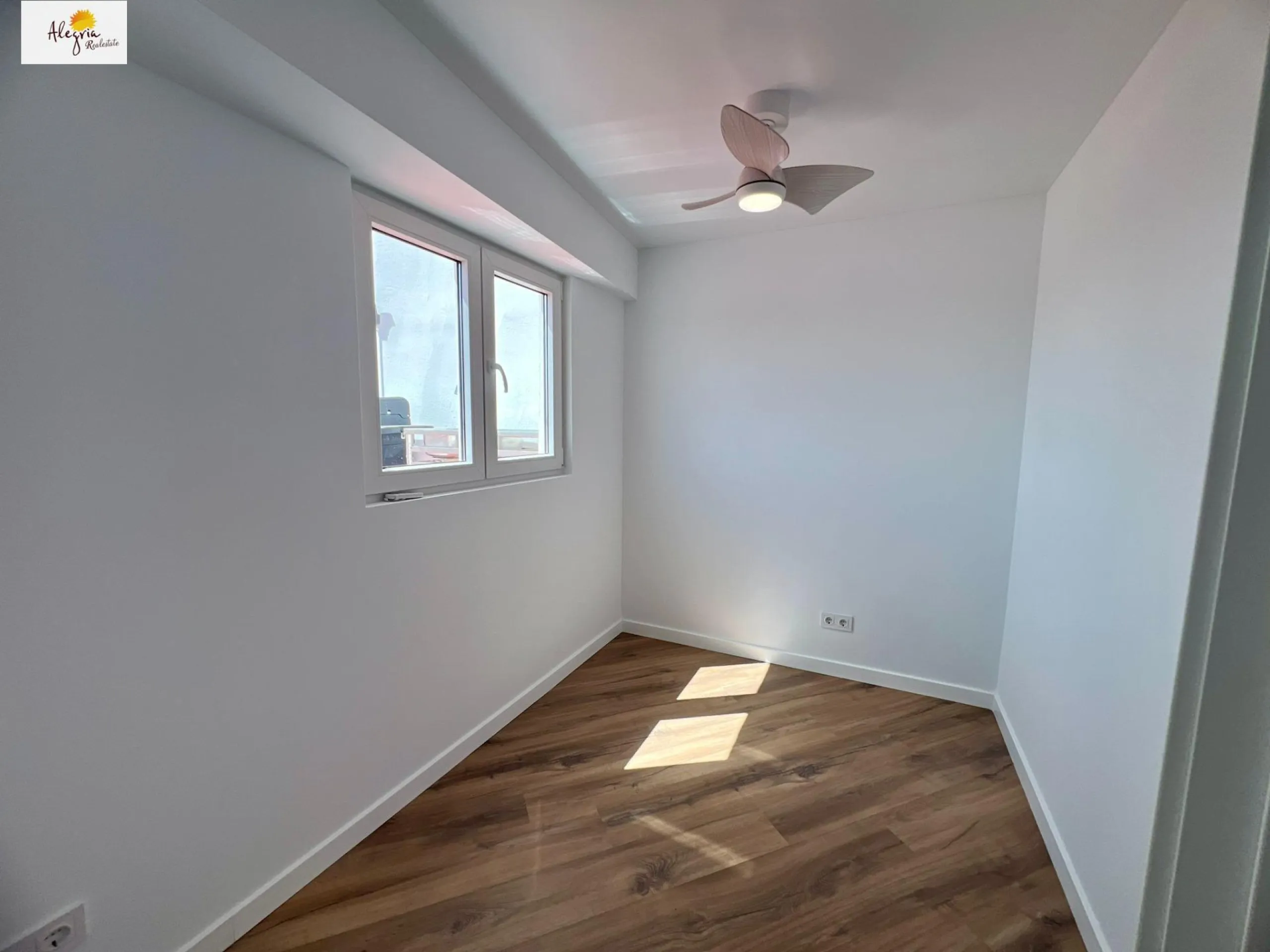 !! EXCELLENT RENOVATED PENTHOUSE IN MANISES
