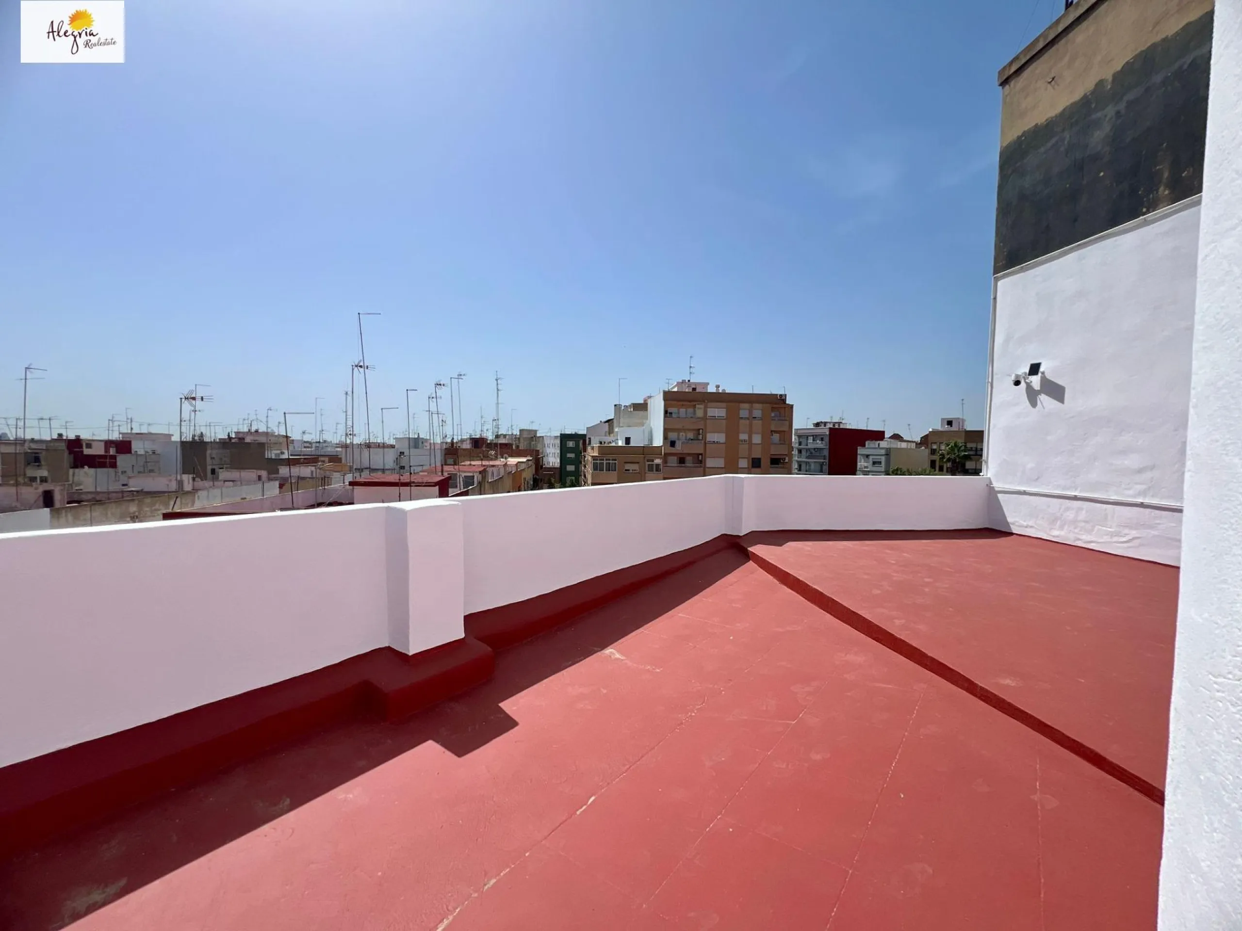 !! EXCELLENT RENOVATED PENTHOUSE IN MANISES