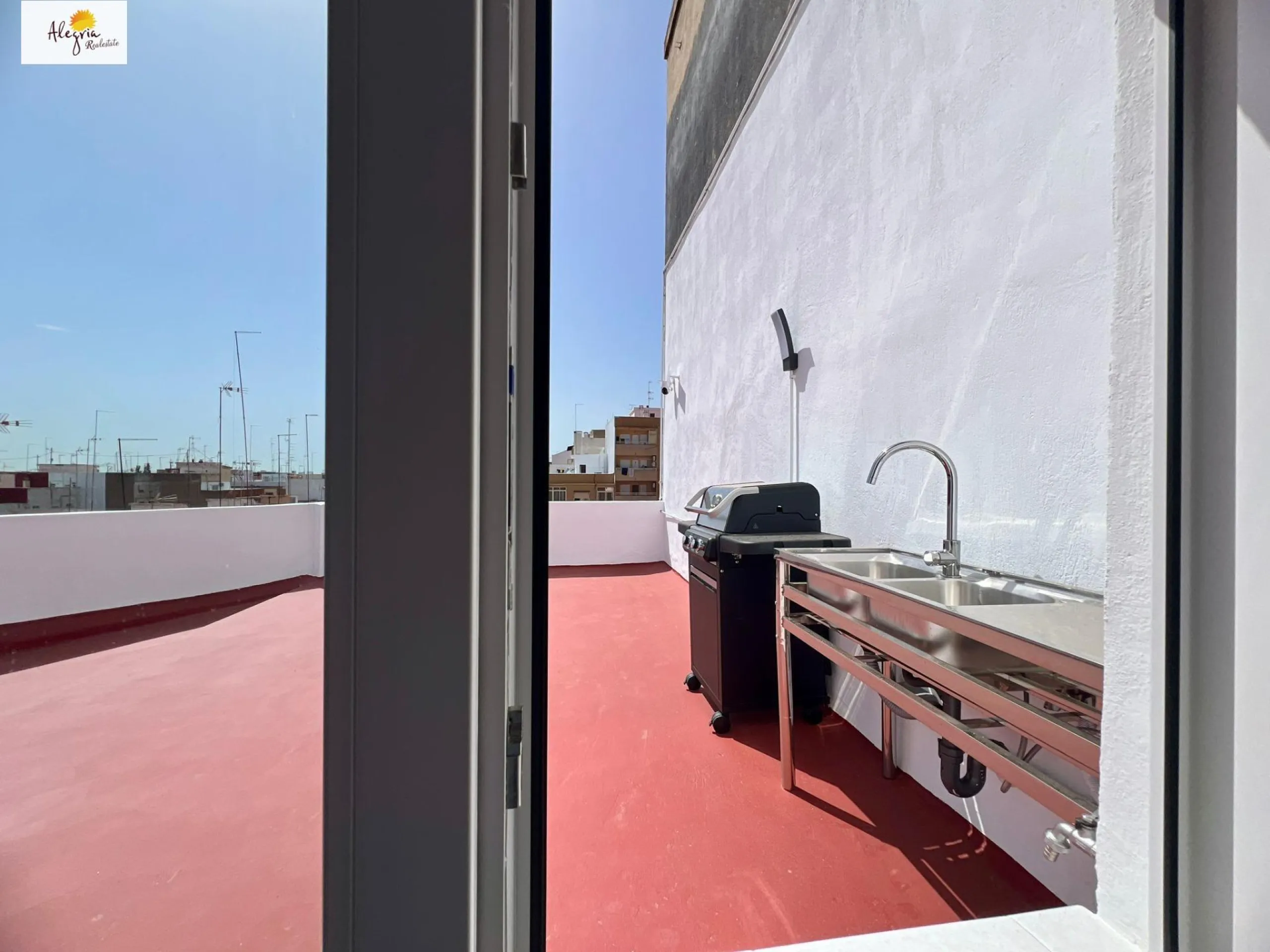 !! EXCELLENT RENOVATED PENTHOUSE IN MANISES