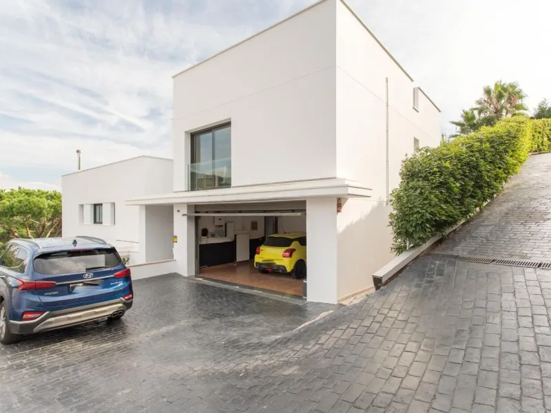 Luxury Contemporary Home in Rocaferrera, Sant Andreu de Llavaneres