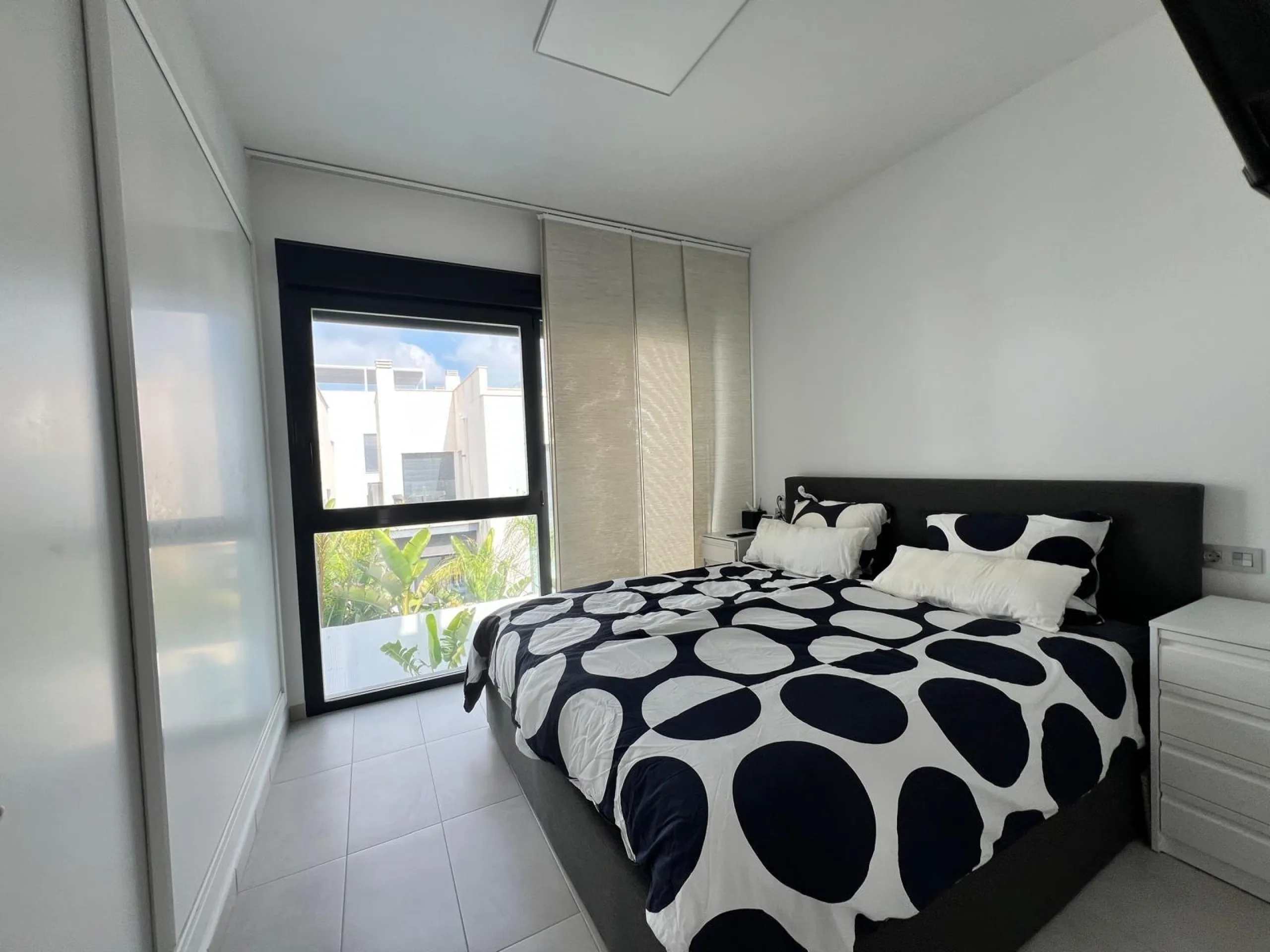 Modern 3-Bedroom Villa with Private Pool and Solarium for Sale in Orihuela Costa, Costa Blanca South