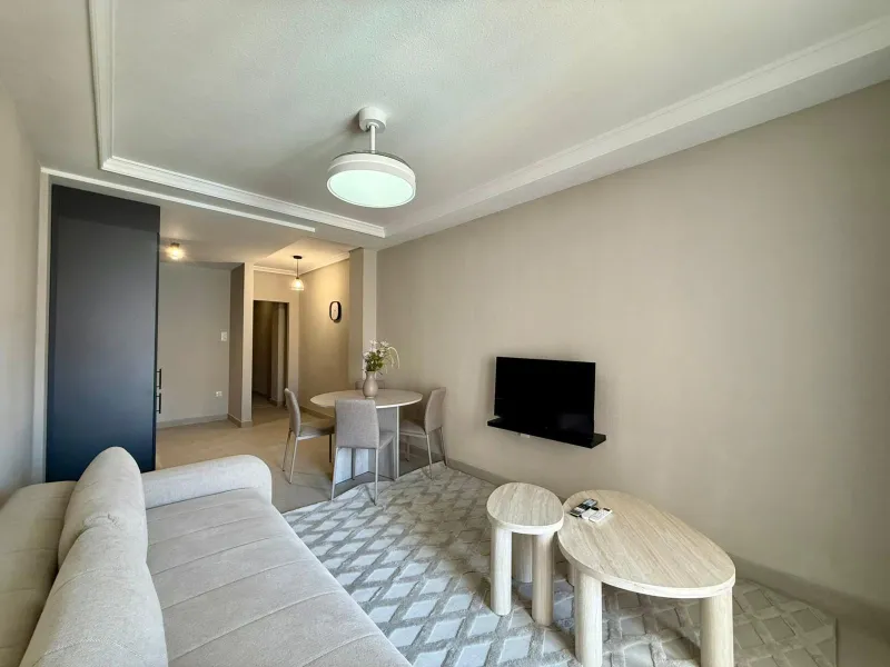 Exclusive renovated apartment with side sea views and two terraces