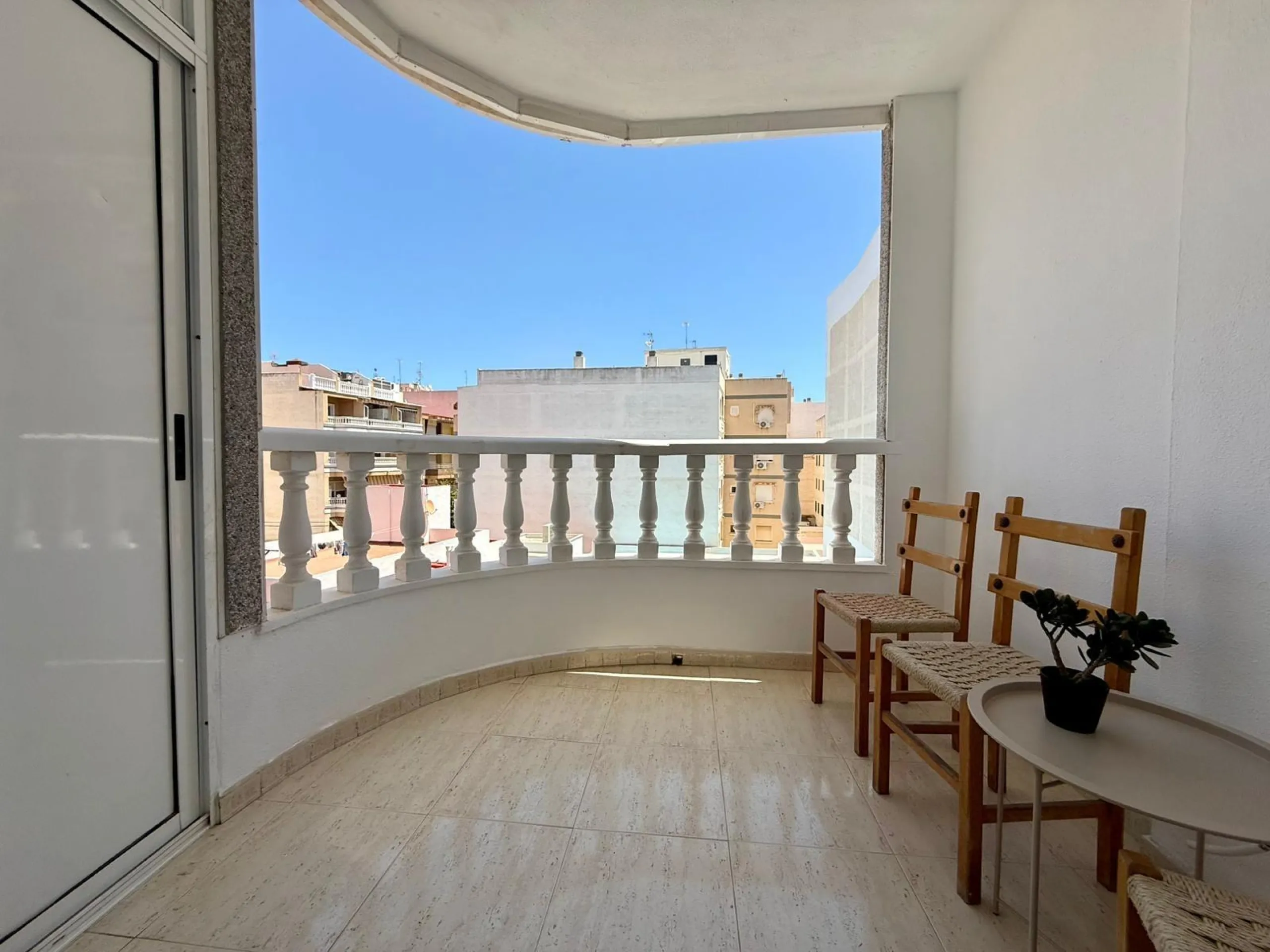 Exclusive renovated apartment with side sea views and two terraces