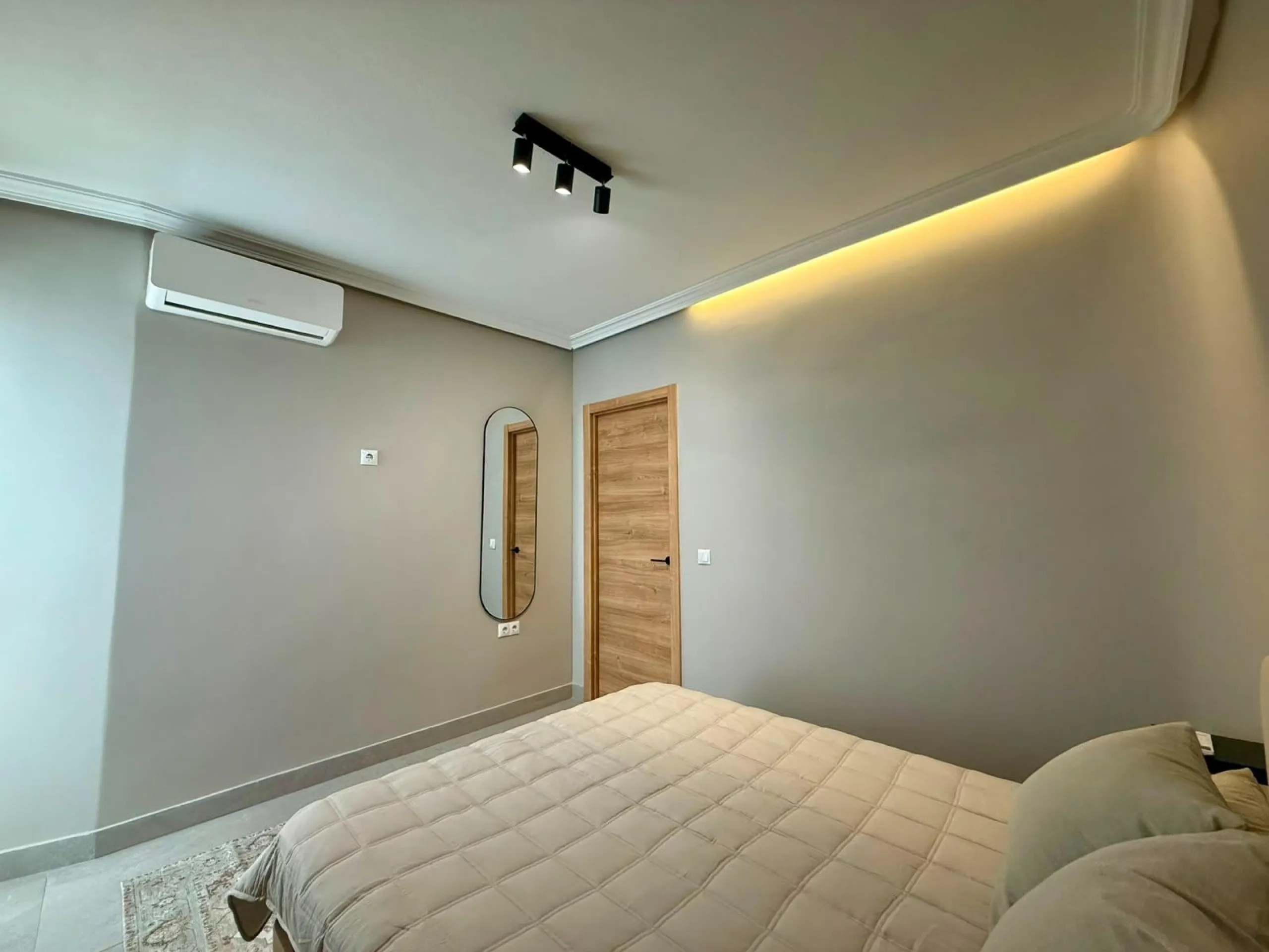 Exclusive renovated apartment with side sea views and two terraces