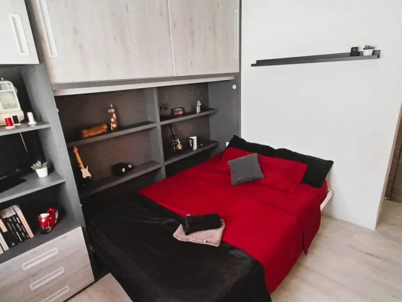 Spacious, refurbished penthouse 100 metres from the beach in Torre de la Horadada