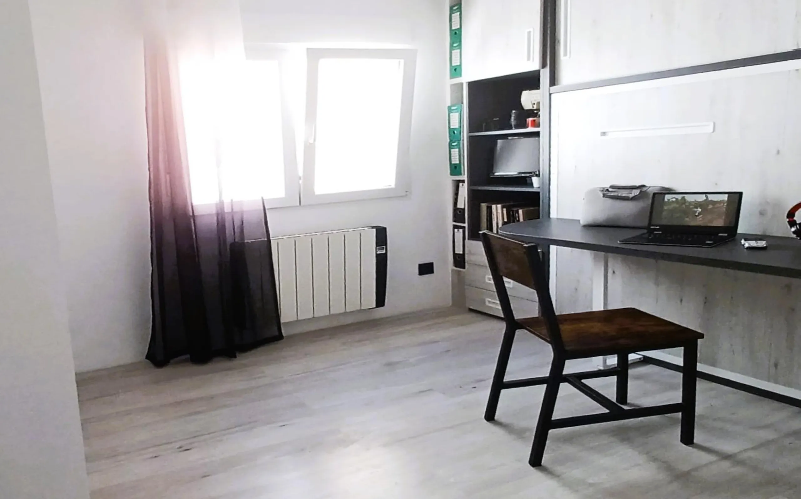 Spacious, refurbished penthouse 100 metres from the beach in Torre de la Horadada