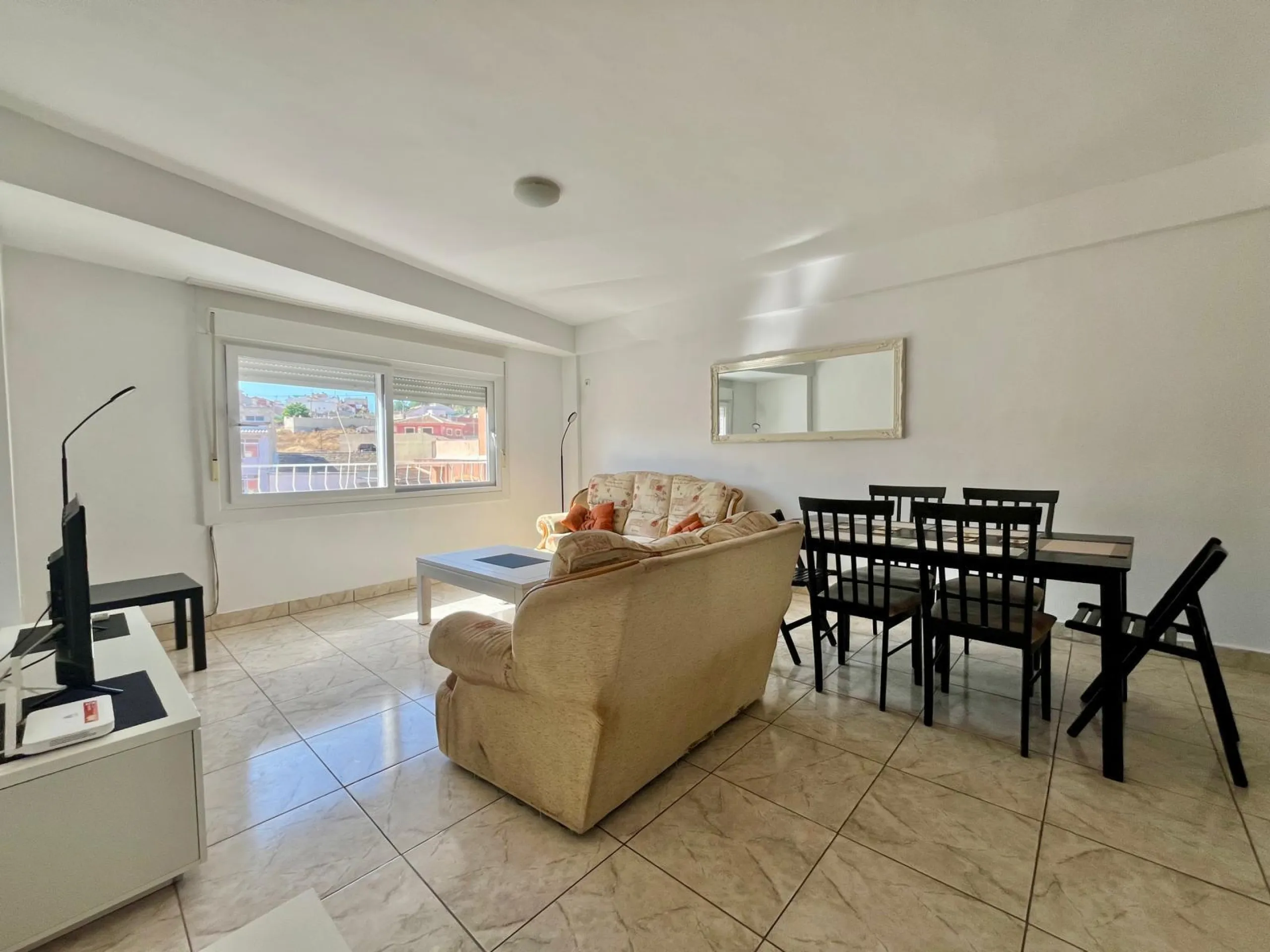Amplia vivienda de 3 dormitorios en Rojales con vistas despejadas