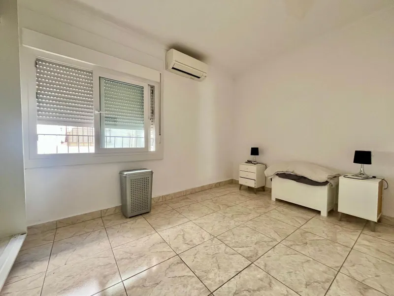 Amplia vivienda de 3 dormitorios en Rojales con vistas despejadas
