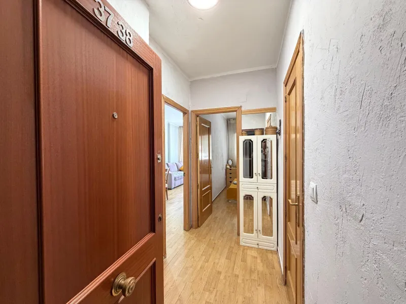 1 BEDROOM APARTMENT. 1 BATHROOM. WITH SIDE SEA VIEWS AND 200 METERS FROM LOS LOCOS BEACH. BUILT AREA 52 M2.