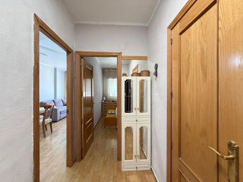 1 BEDROOM APARTMENT. 1 BATHROOM. WITH SIDE SEA VIEWS AND 200 METERS FROM LOS LOCOS BEACH. BUILT AREA 52 M2.