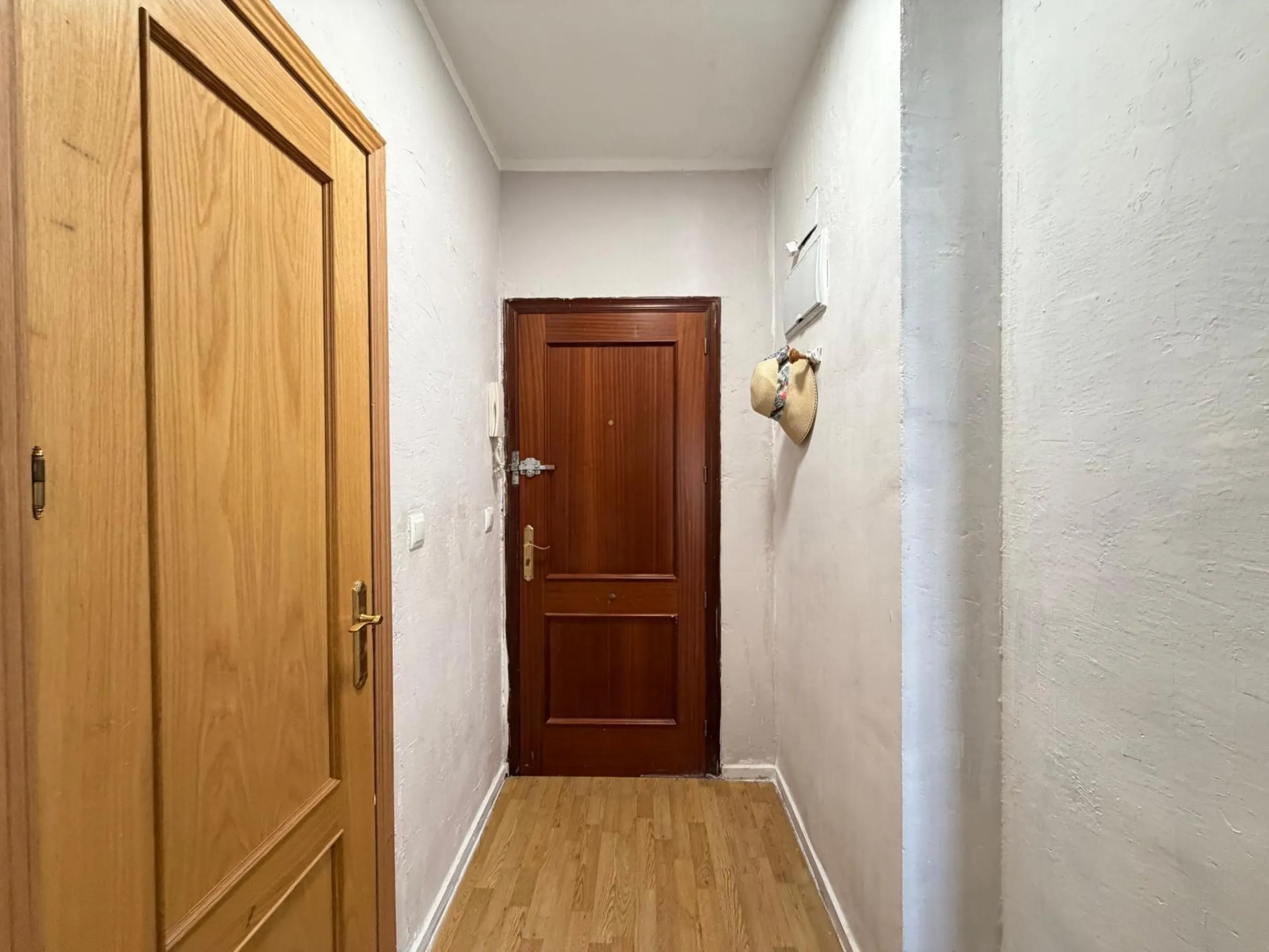 1 BEDROOM APARTMENT. 1 BATHROOM. WITH SIDE SEA VIEWS AND 200 METERS FROM LOS LOCOS BEACH. BUILT AREA 52 M2.