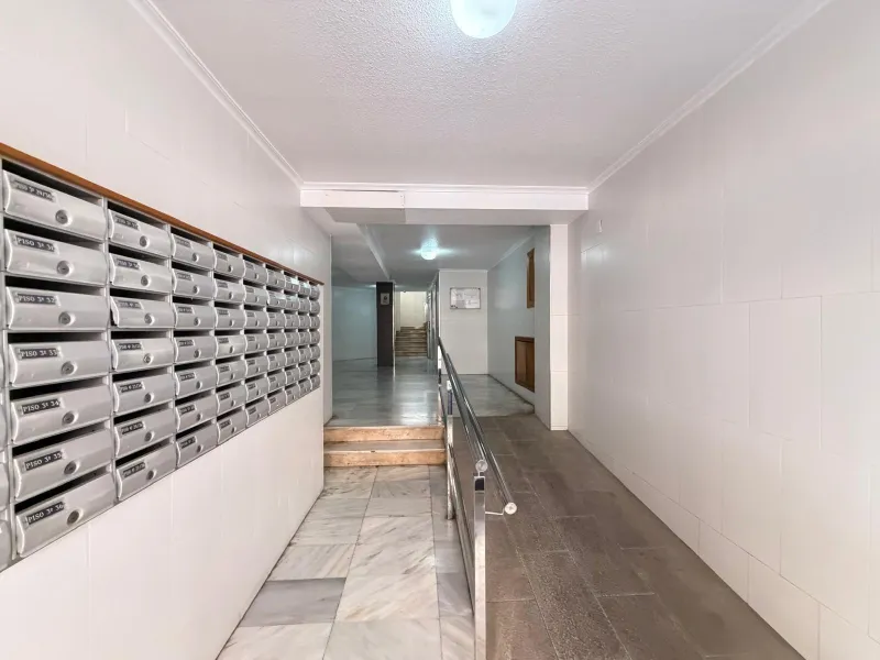 1 BEDROOM APARTMENT. 1 BATHROOM. WITH SIDE SEA VIEWS AND 200 METERS FROM LOS LOCOS BEACH. BUILT AREA 52 M2.