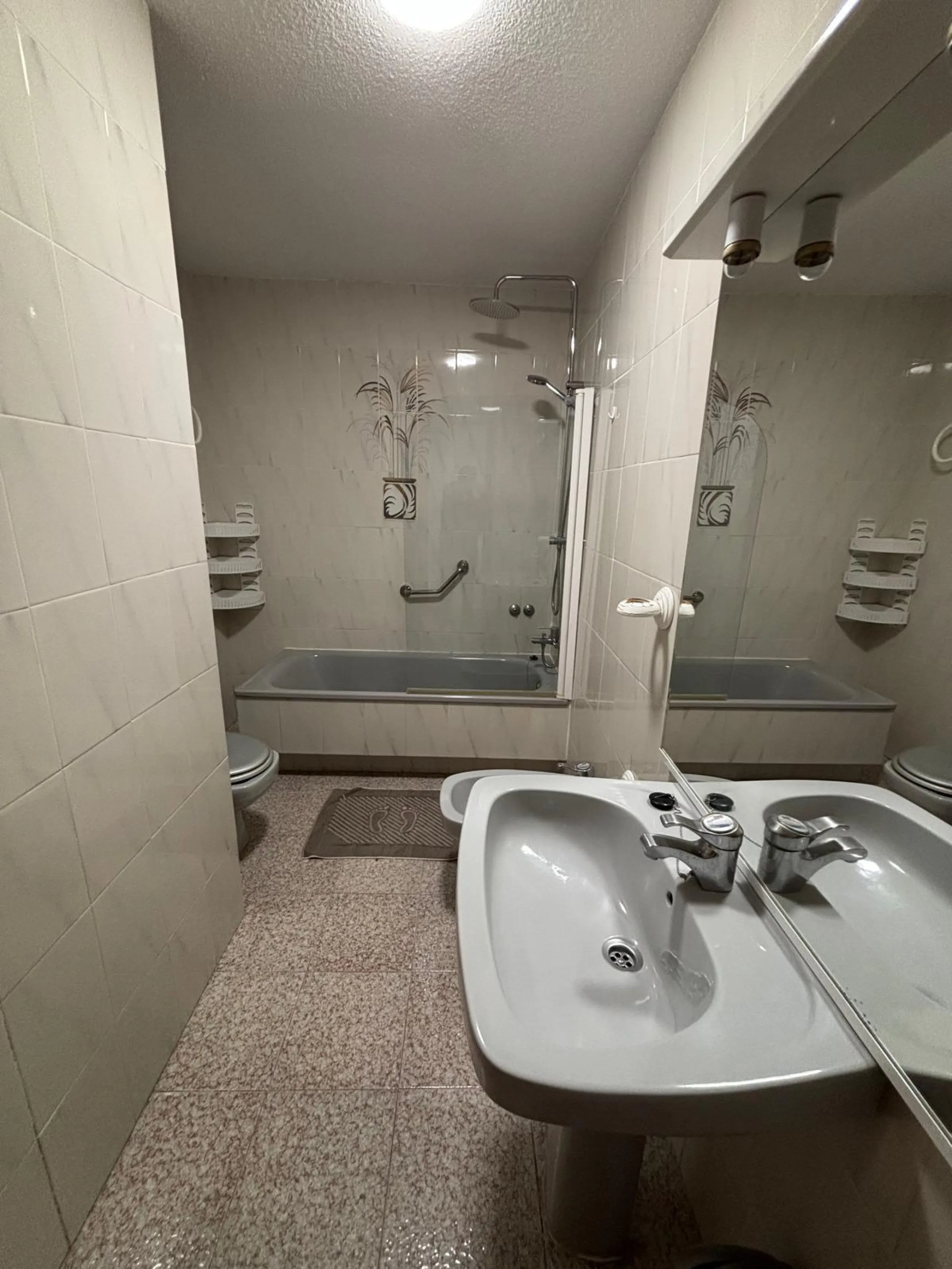 APARTMENT IN PLAYA LOS LOCOS SECOND LINE