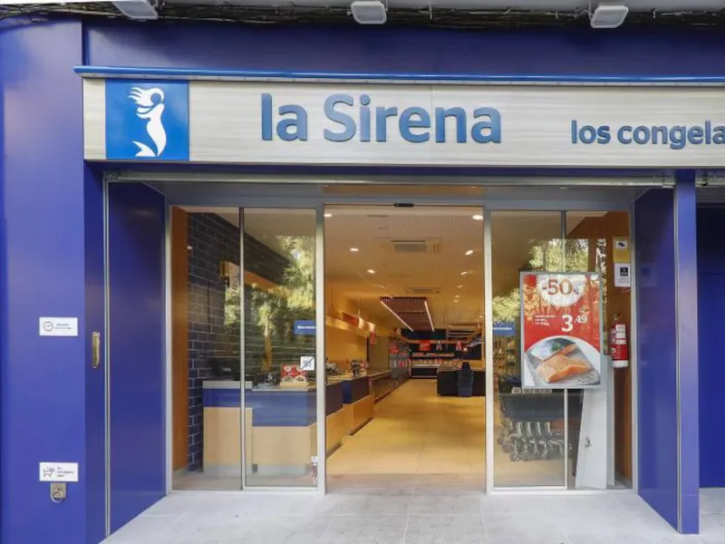 Supermarket Retail Unit in Madrid — Secure Investment with Established Tenant