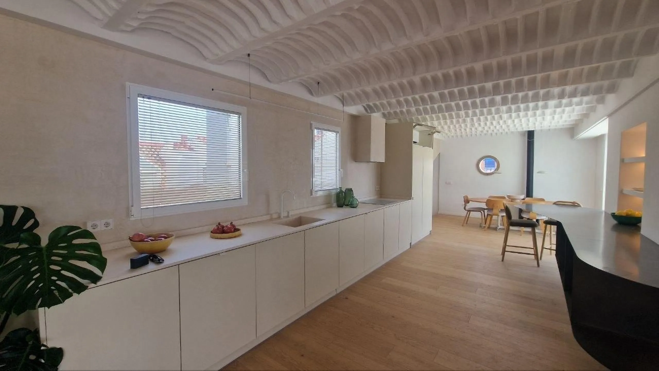 Penthouse with designer renovation and two terraces, in a historic building in the Palacio neighborhood.