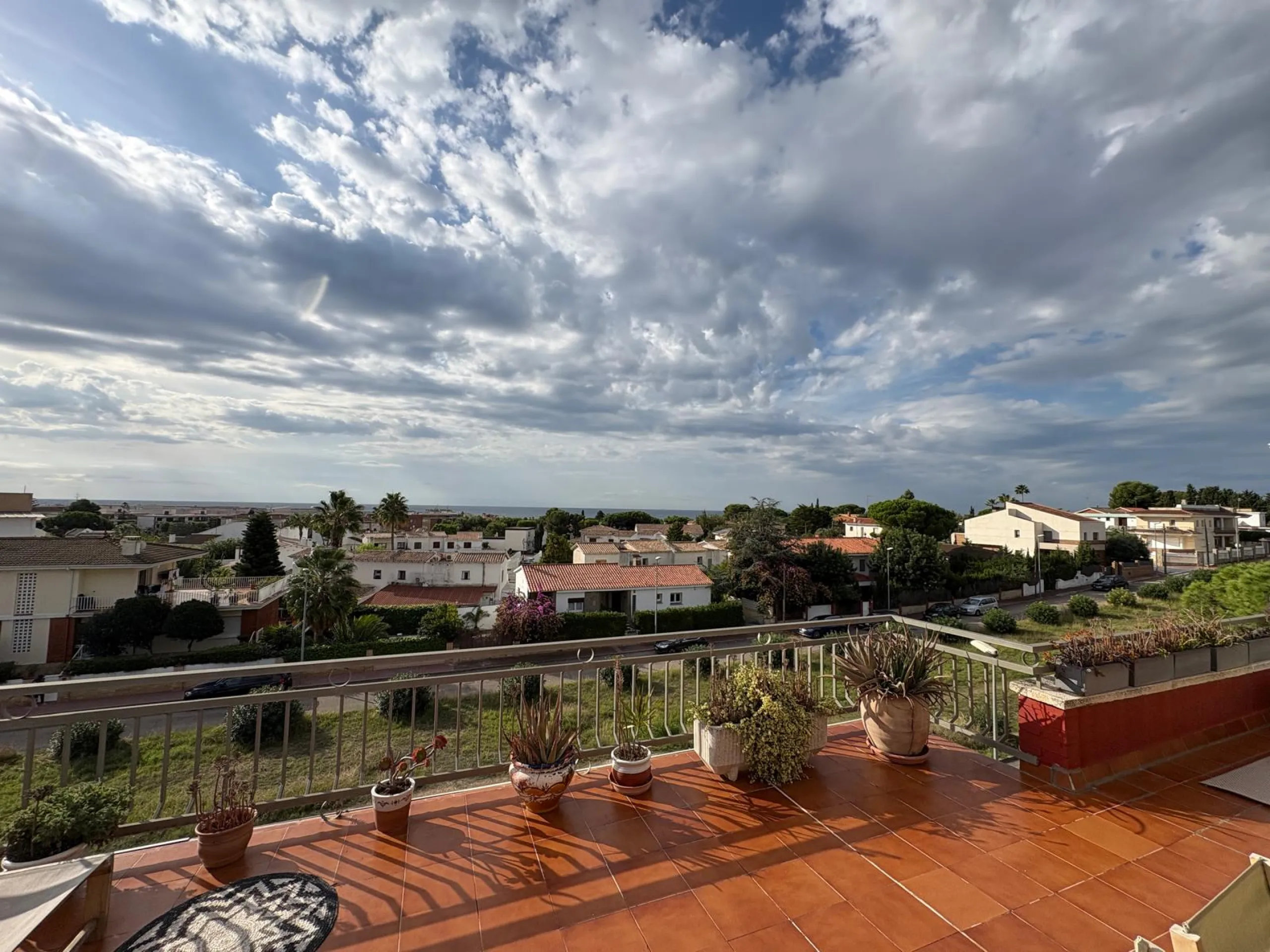 Renovated Penthouse with a Large Terrace and Sea Views – El Romaní, El Vendrell