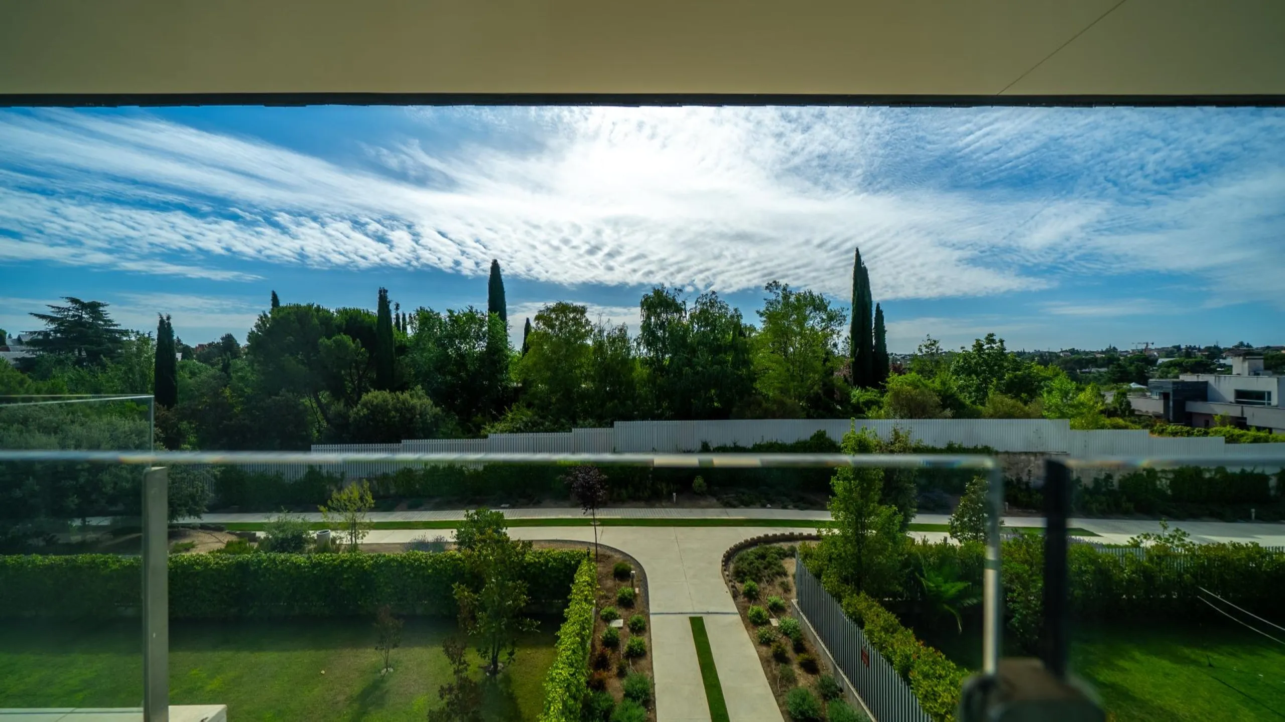 Ático Dúplex de Lujo, un Oasis de Privacidad y Luz con Increíbles Terrazas