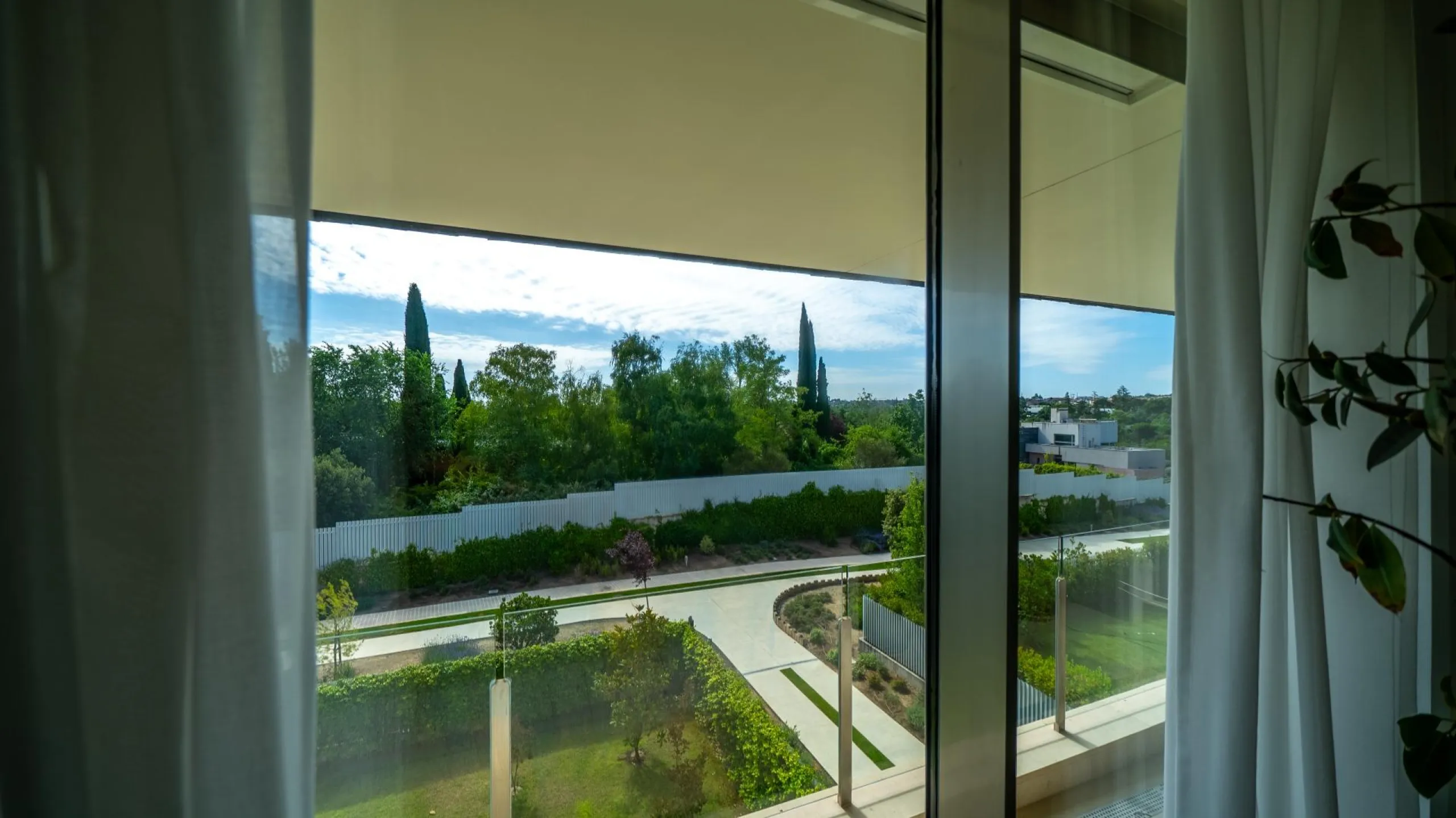 Ático Dúplex de Lujo, un Oasis de Privacidad y Luz con Increíbles Terrazas