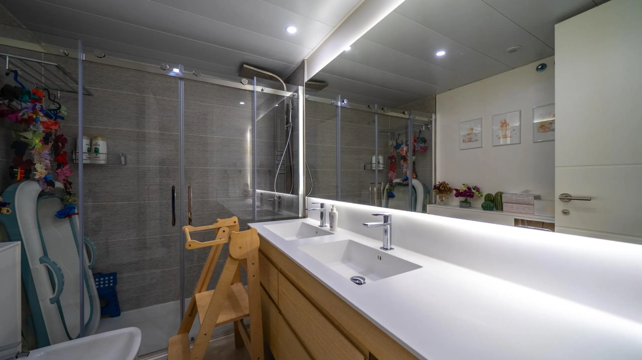 Ático Dúplex de Lujo, un Oasis de Privacidad y Luz con Increíbles Terrazas