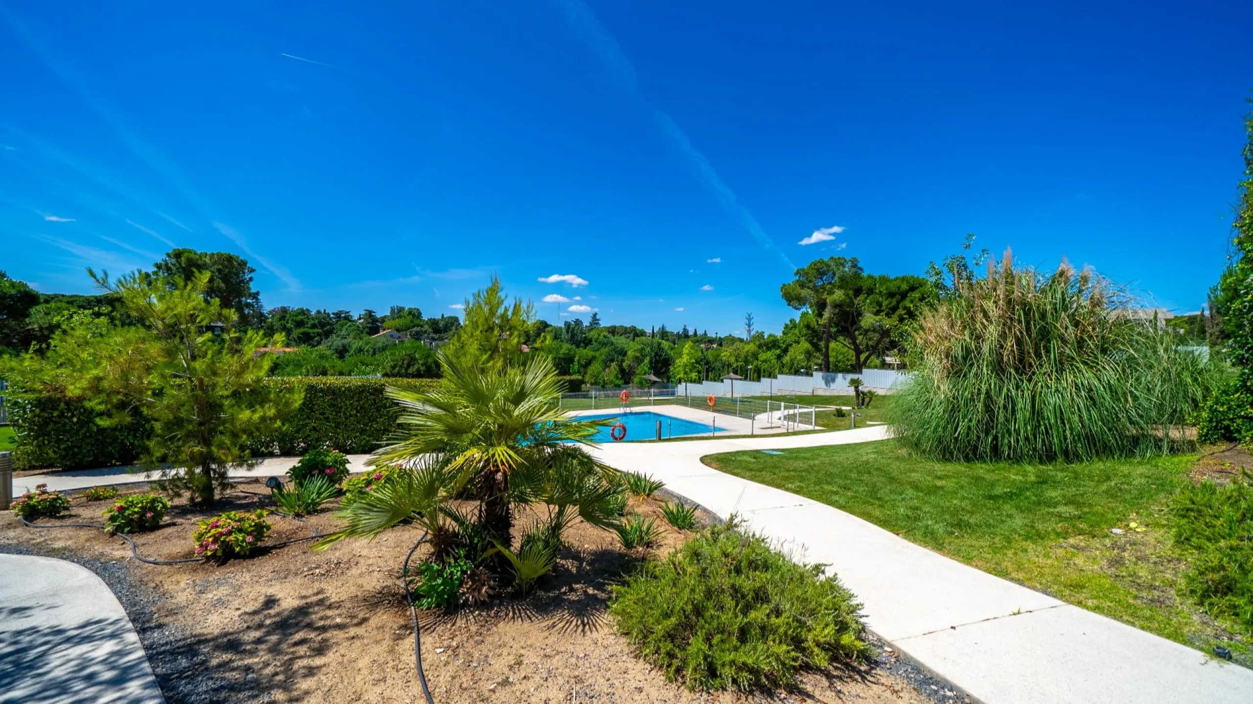 Ático Dúplex de Lujo, un Oasis de Privacidad y Luz con Increíbles Terrazas