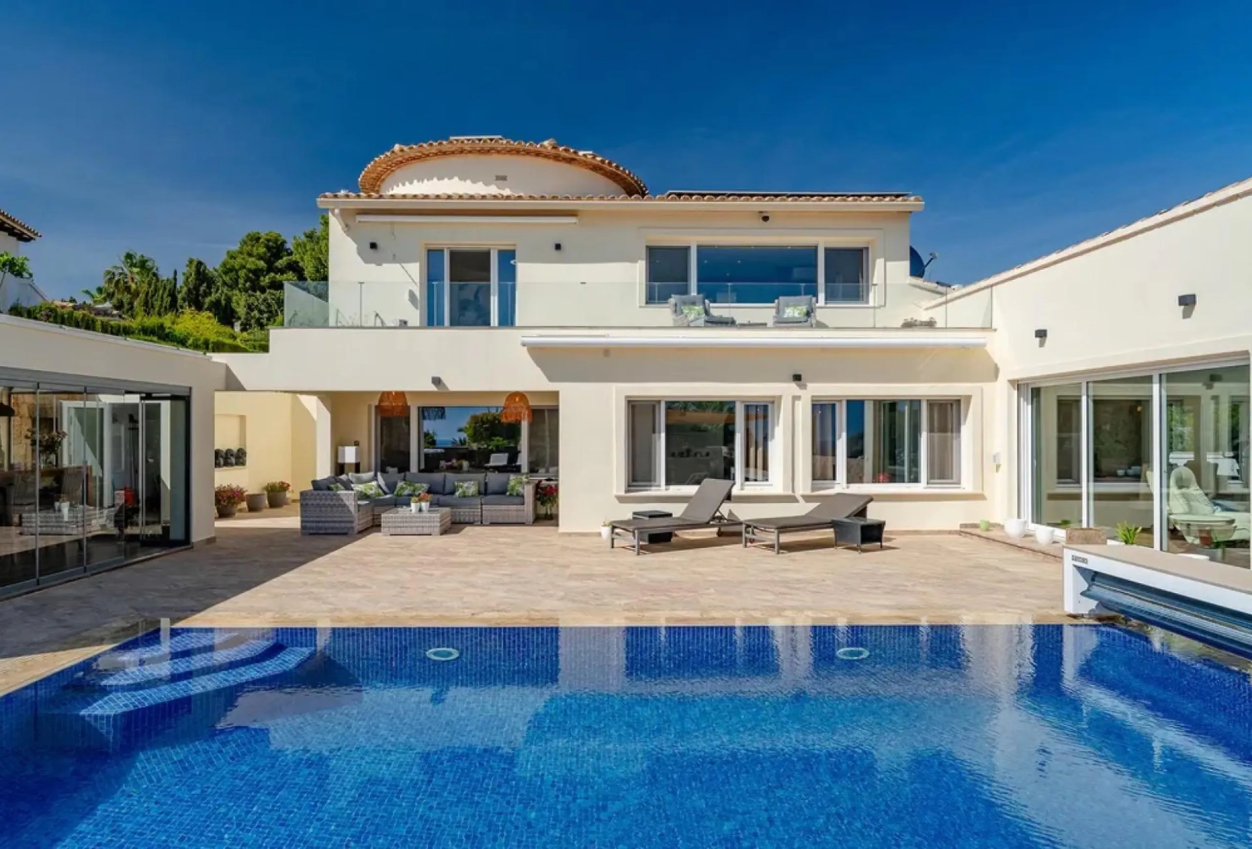 Luxury Villa with Spectacular Sea Views over El Portet