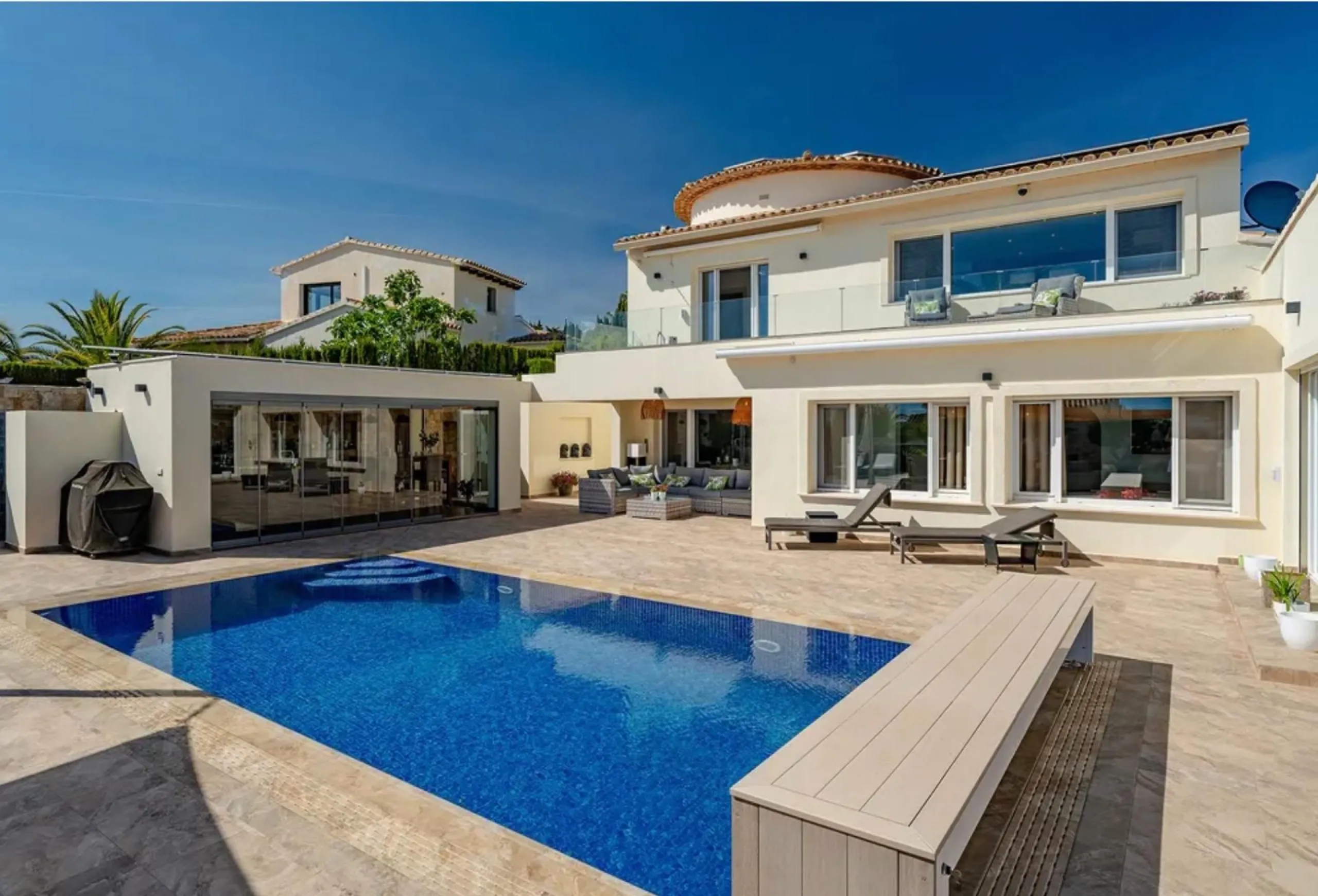 Luxury Villa with Spectacular Sea Views over El Portet