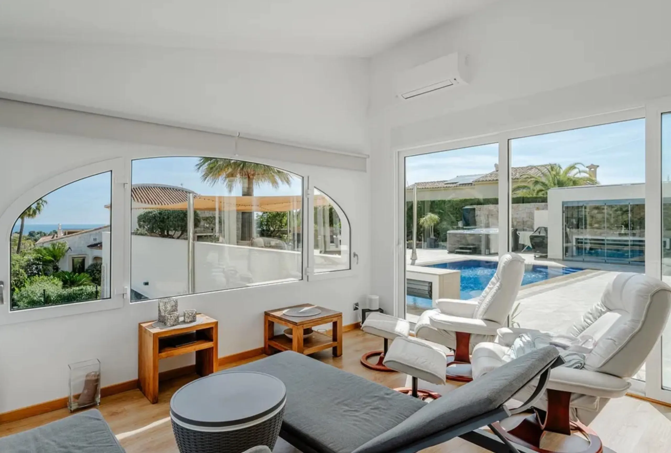 Luxury Villa with Spectacular Sea Views over El Portet
