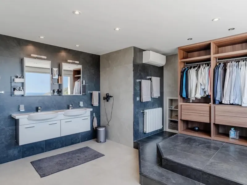 Luxury Villa with Spectacular Sea Views over El Portet