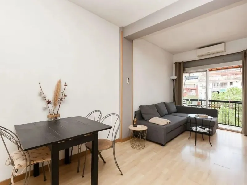 Bright Apartment with Balcony in El Putxet, Barcelona