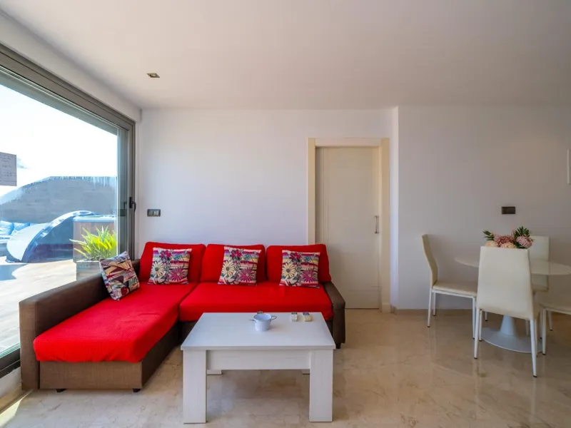 THE MOST EXCLUSIVE PENTHOUSE IN ALICANTE WITH TOURIST LICENSE | 31st Floor · 55 m² Terrace with Jacuzzi · 360° Views of the Mediterranean