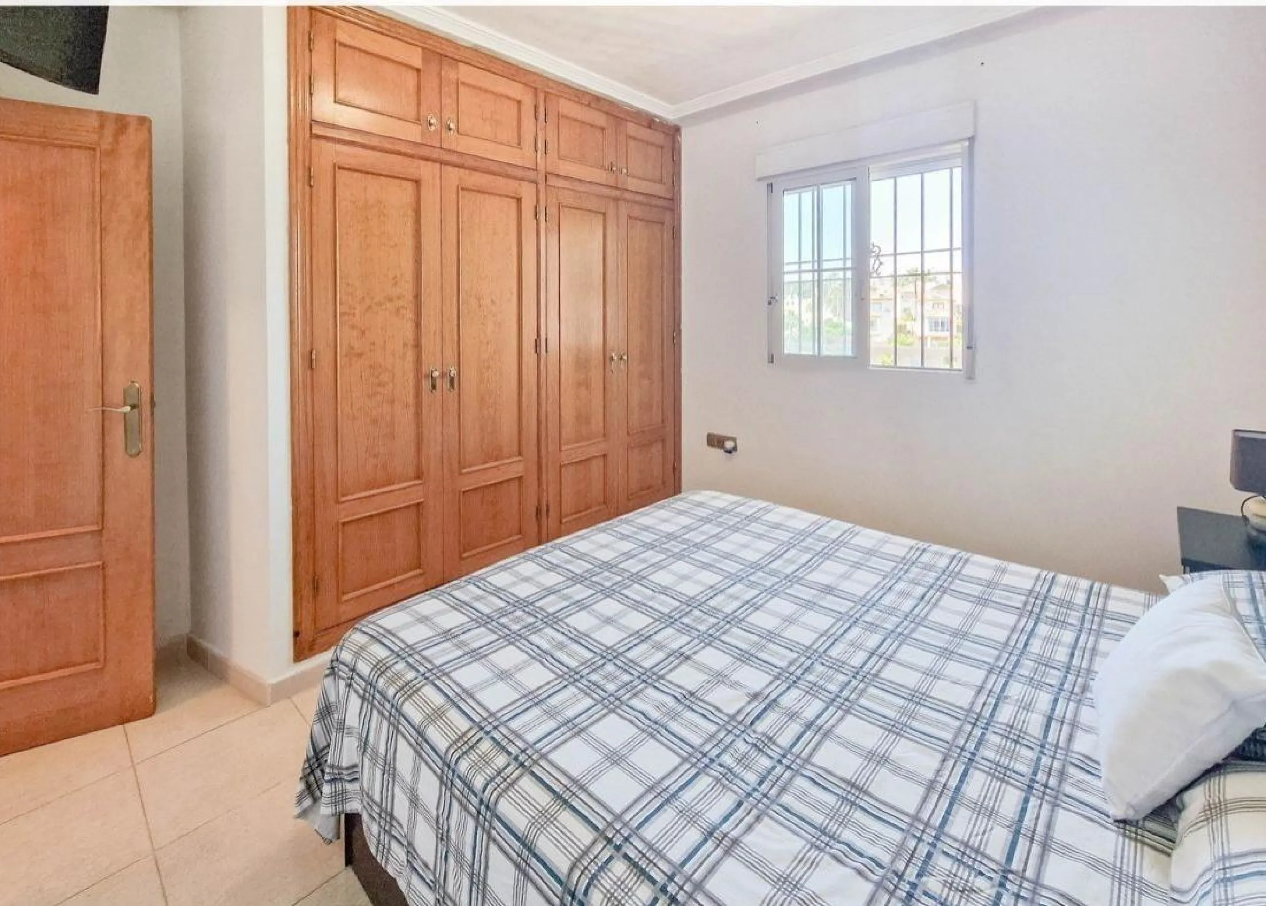 PENTHOUSE IN LOMAS DE CABO ROIG WITH 2 BEDROOMS, 1 BATHROOM AND A COMMUNAL SWIMMING POOL