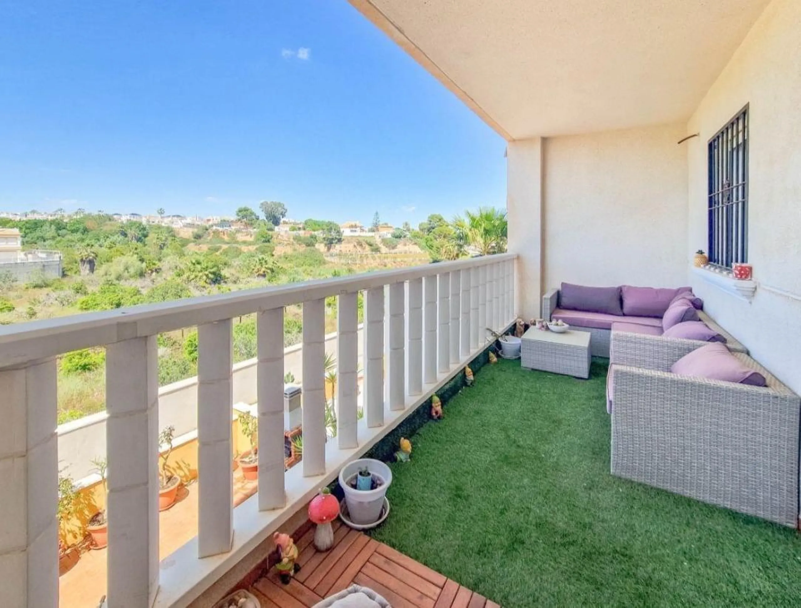 PENTHOUSE IN LOMAS DE CABO ROIG WITH 2 BEDROOMS, 1 BATHROOM AND A COMMUNAL SWIMMING POOL