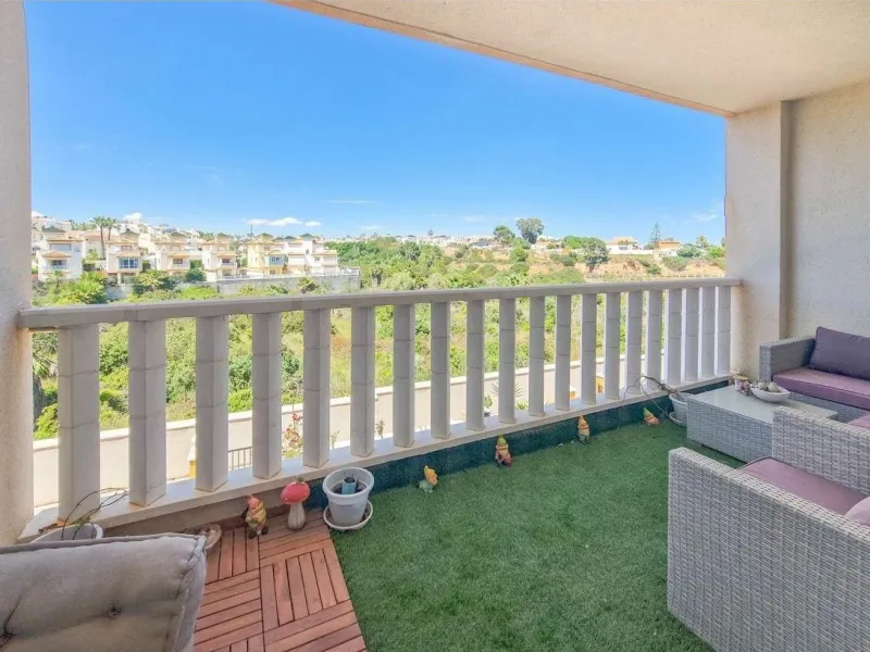 PENTHOUSE IN LOMAS DE CABO ROIG WITH 2 BEDROOMS, 1 BATHROOM AND A COMMUNAL SWIMMING POOL