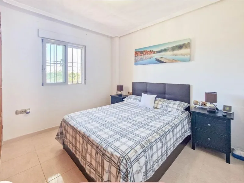 PENTHOUSE IN LOMAS DE CABO ROIG WITH 2 BEDROOMS, 1 BATHROOM AND A COMMUNAL SWIMMING POOL