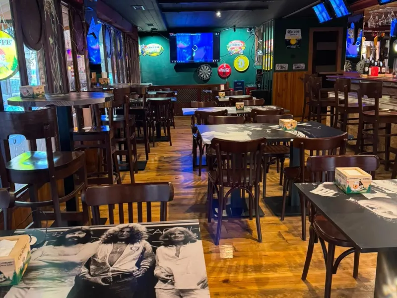 Commercial Space for Sale in Torrevieja - Prime Location Near Playa del Cura
