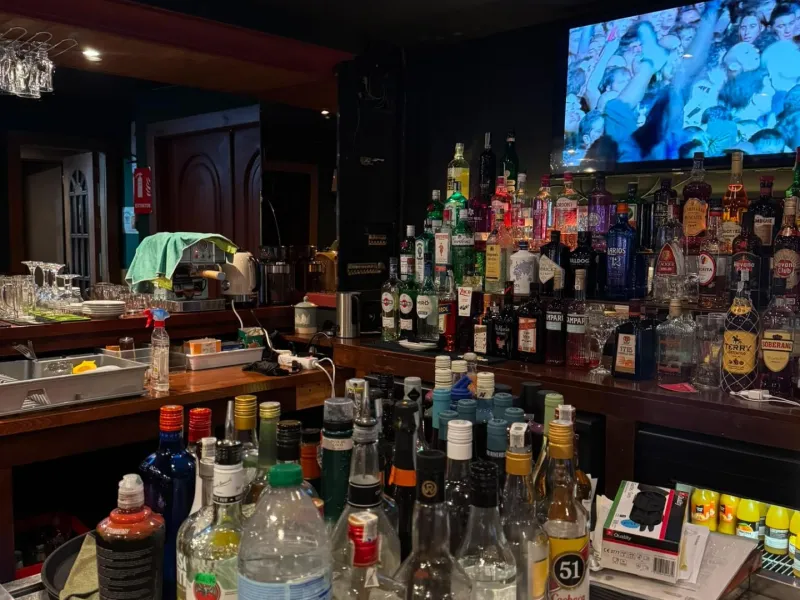 Commercial Space for Sale in Torrevieja - Prime Location Near Playa del Cura