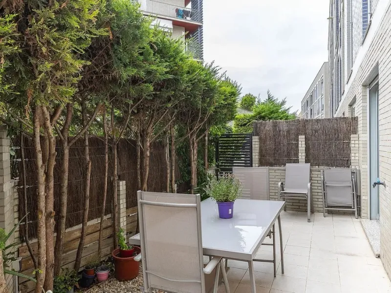Bright Apartment with Private Terrace and Pool in Can Matas, Sant Cugat del Valles