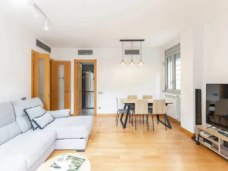 Bright Apartment with Private Terrace and Pool in Can Matas, Sant Cugat del Valles