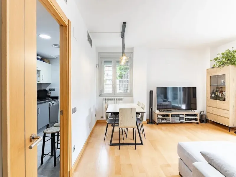 Bright Apartment with Private Terrace and Pool in Can Matas, Sant Cugat del Valles