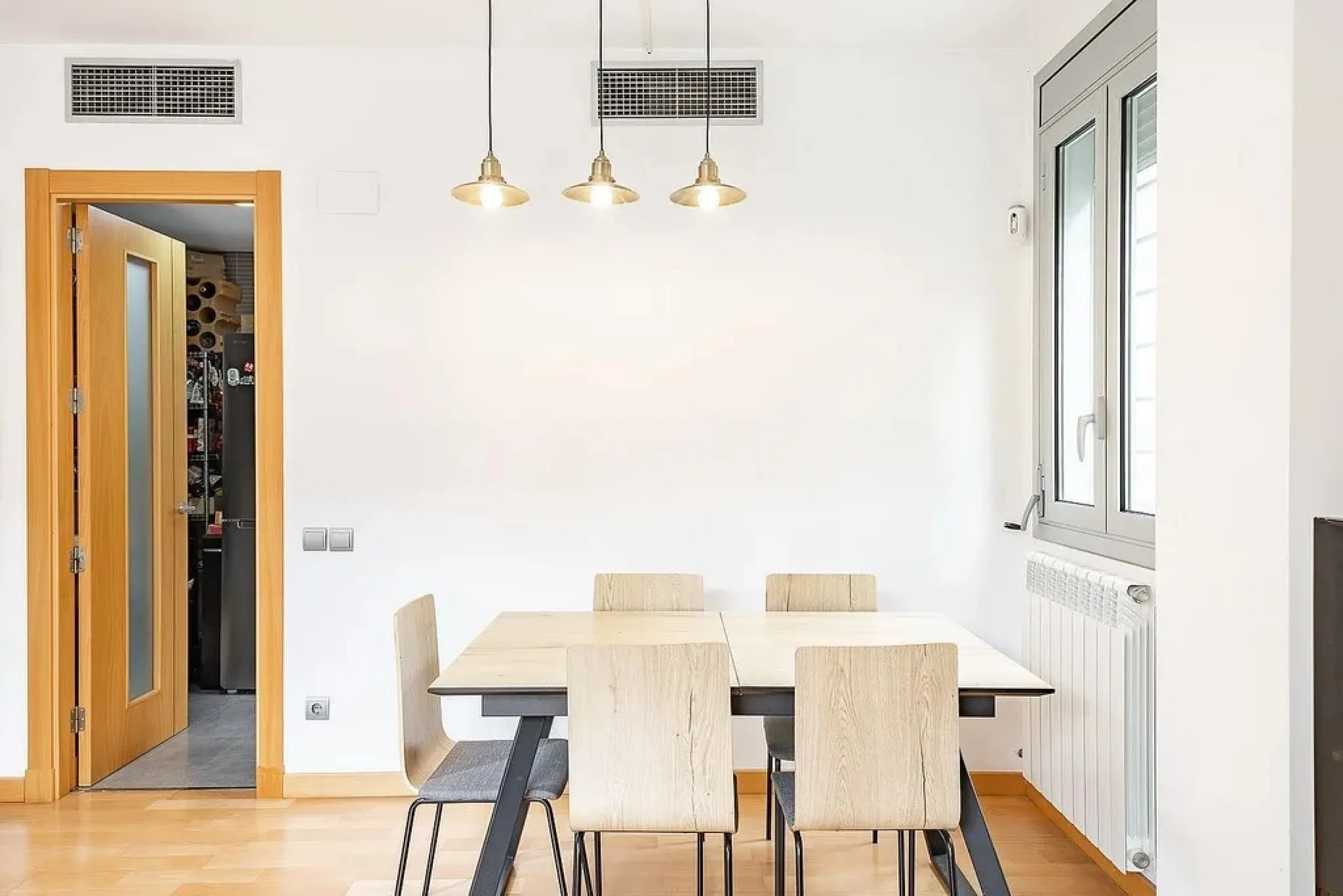 Bright Apartment with Private Terrace and Pool in Can Matas, Sant Cugat del Valles