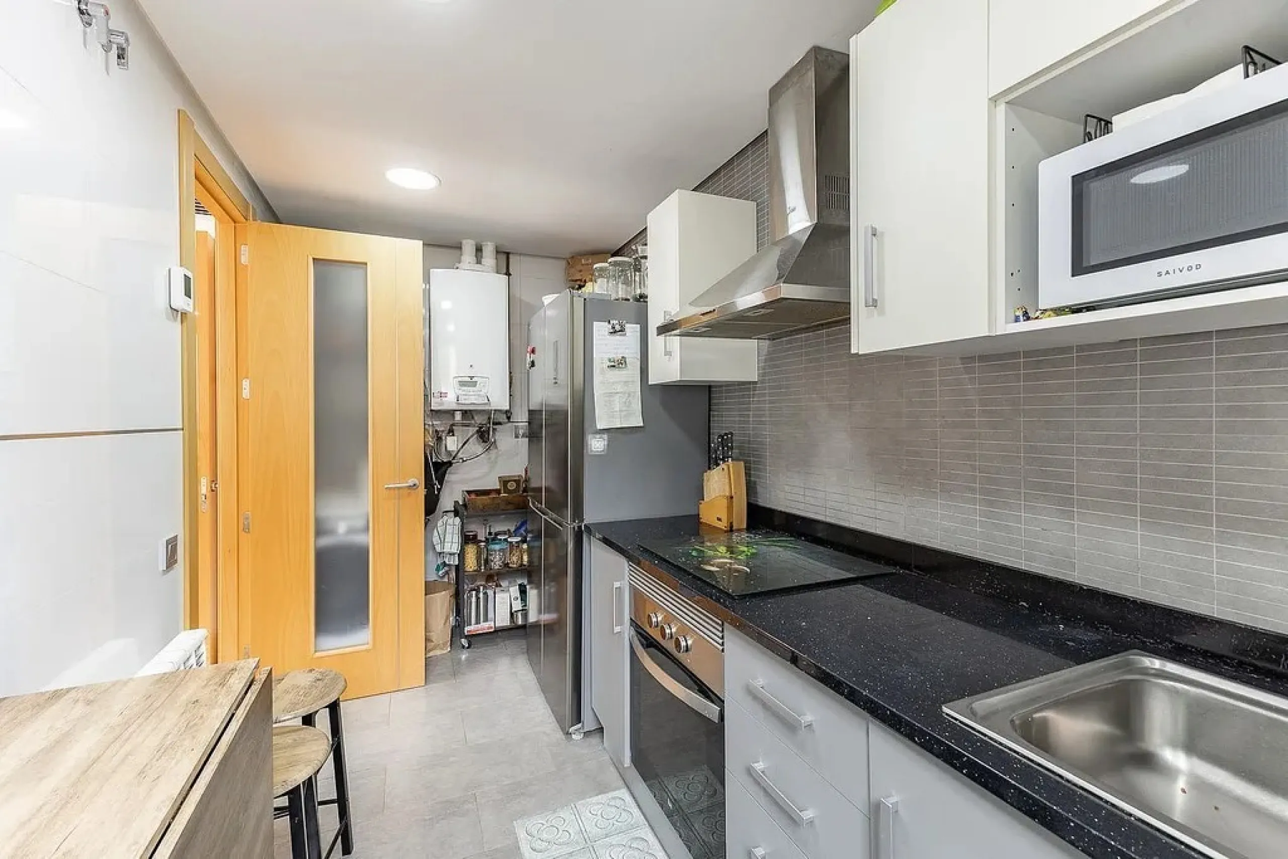 Bright Apartment with Private Terrace and Pool in Can Matas, Sant Cugat del Valles