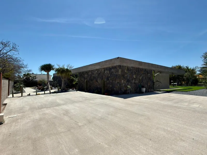 VILLA DE LUJO EN CAMPO DE GOLF PLAYA DE SAN JUAN