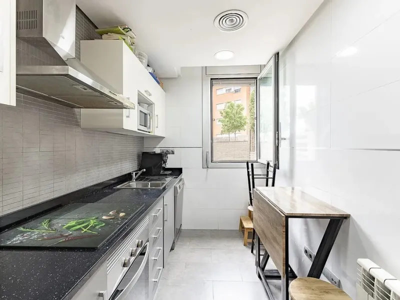Bright Apartment with Private Terrace and Pool in Can Matas, Sant Cugat del Valles