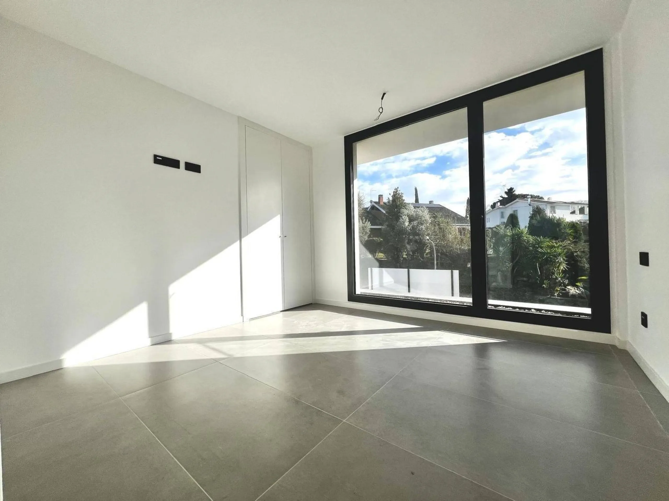Neubau-Penthouse mit privater Terrasse in Bellaterra, Barcelona