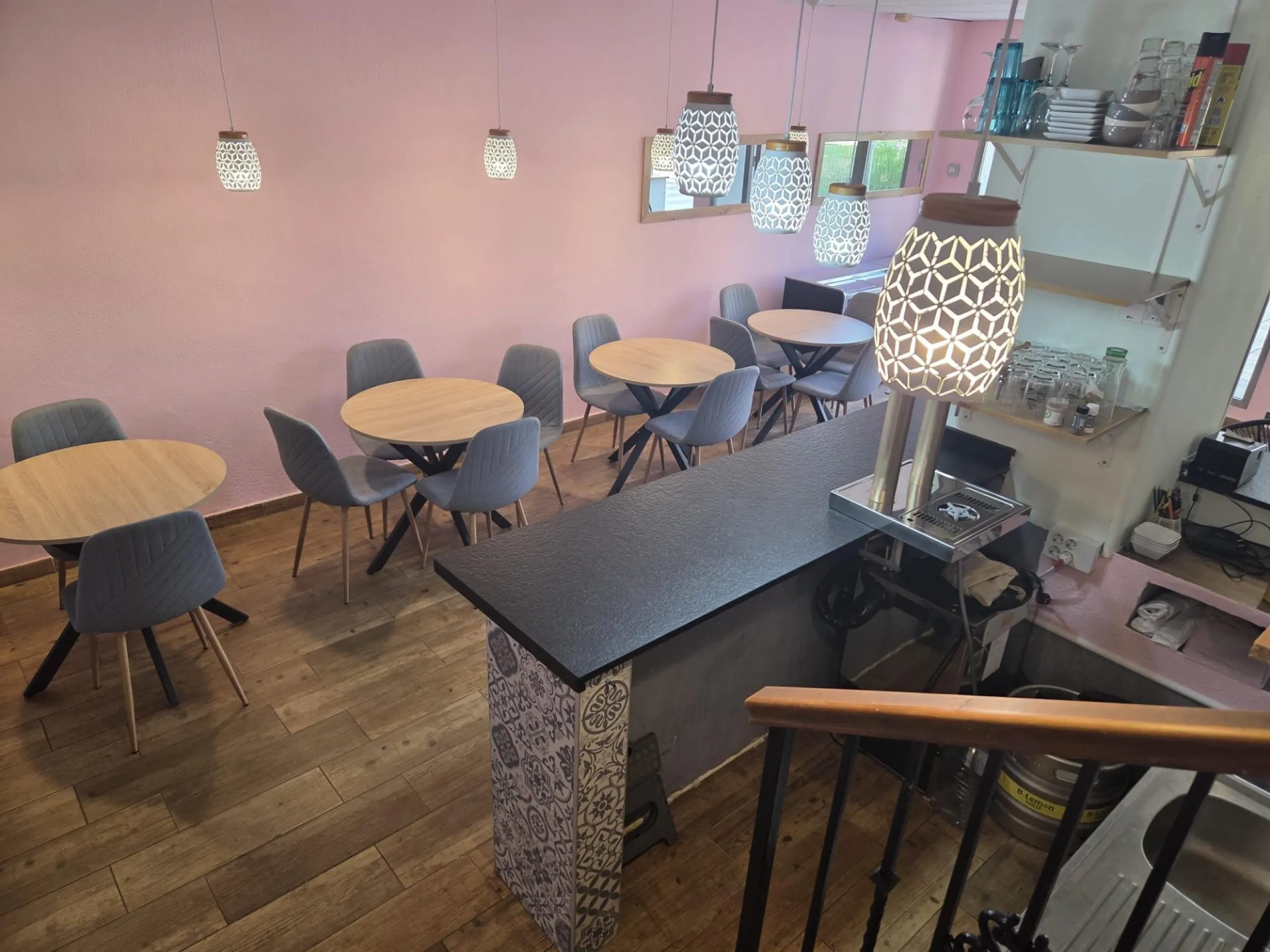 Restaurant or Pizzeria on the Beach of Campello