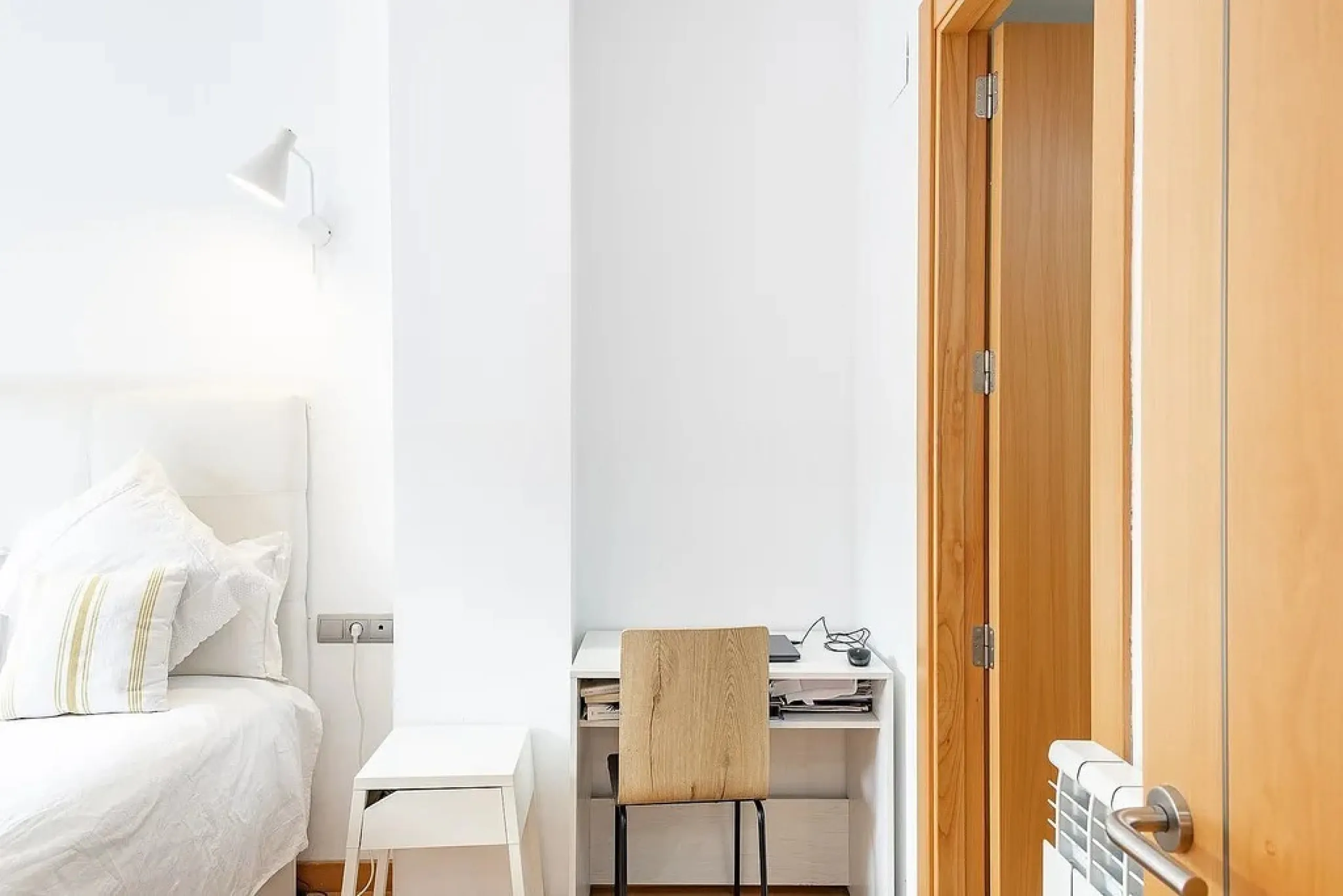 Bright Apartment with Private Terrace and Pool in Can Matas, Sant Cugat del Valles